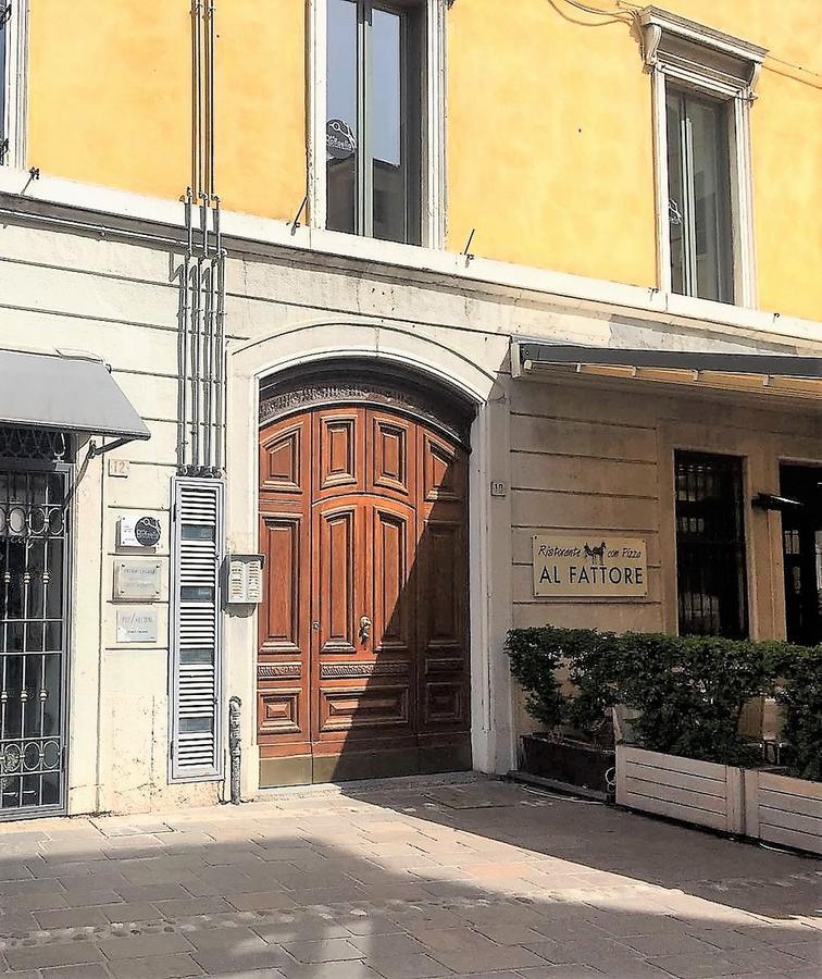 Desenzanoloft Official Partner Marriott Homes & Villas - Let It Be A Dream - Renovation 2025 Lake View Desenzano del Garda Buitenkant foto